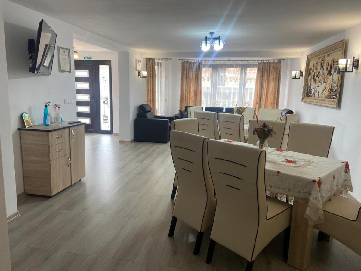 Casa Bianca Oncesti Guest House Eksteriør bilde