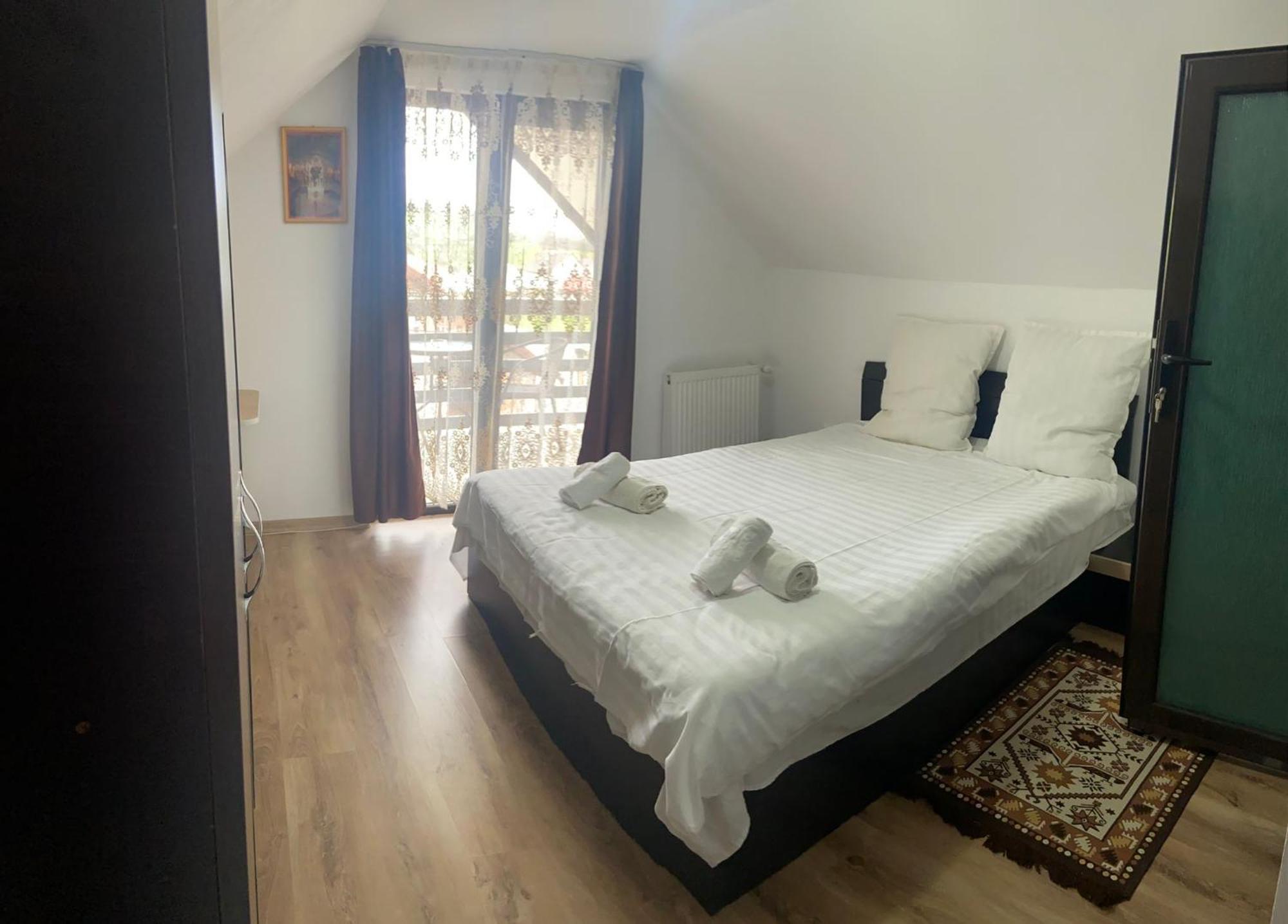 Casa Bianca Oncesti Guest House Eksteriør bilde